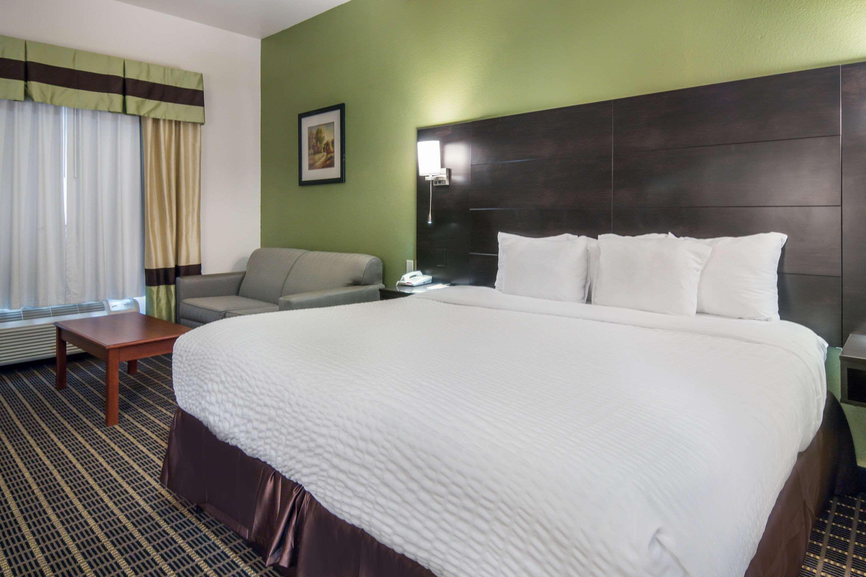 Clarion Inn & Suites Weatherford South מראה חיצוני תמונה