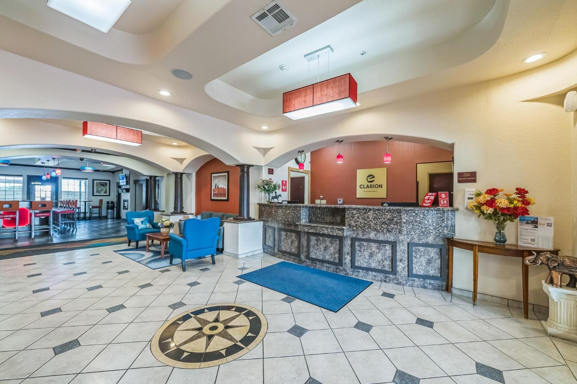 Clarion Inn & Suites Weatherford South מראה חיצוני תמונה