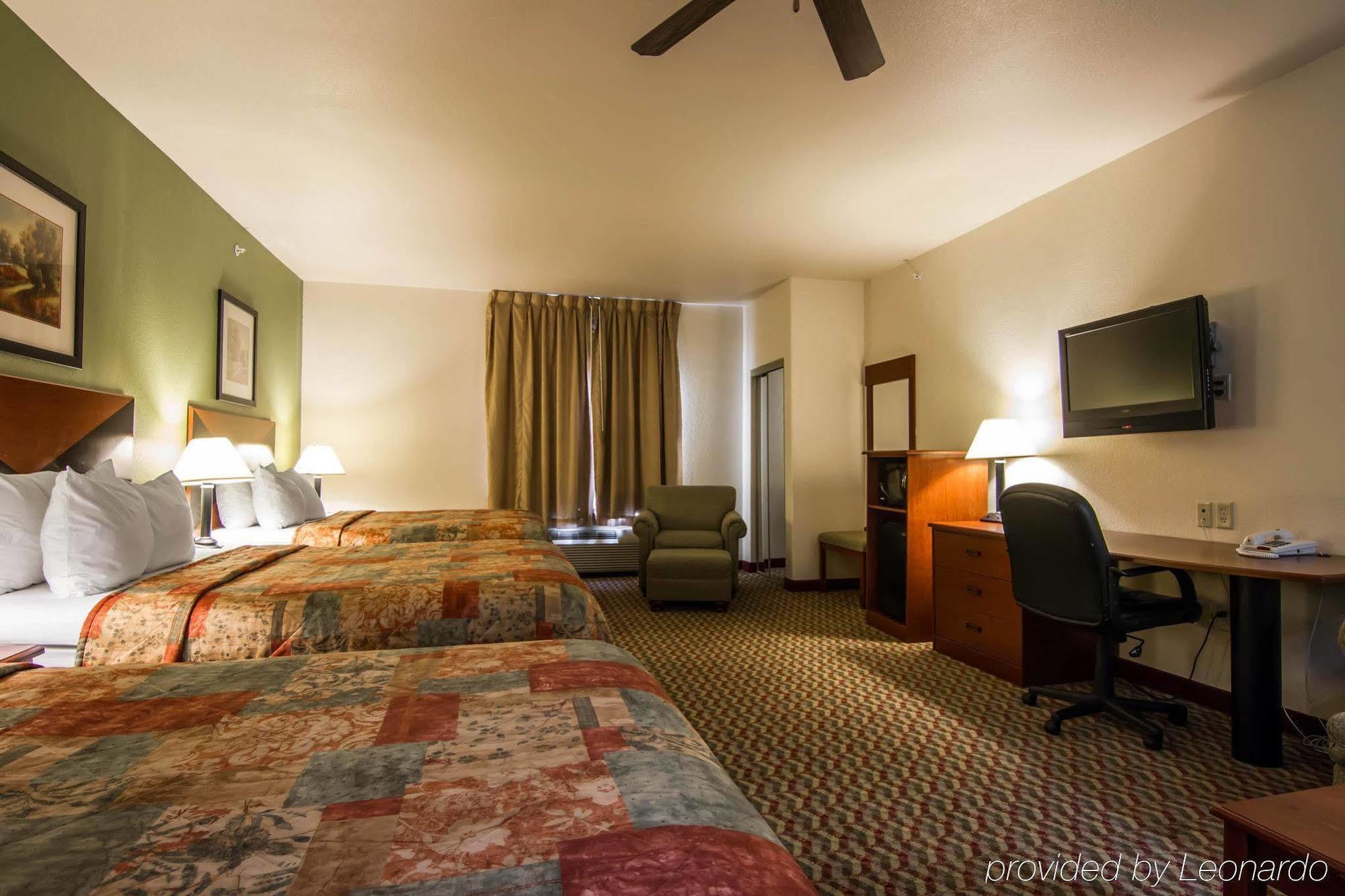 Clarion Inn & Suites Weatherford South מראה חיצוני תמונה